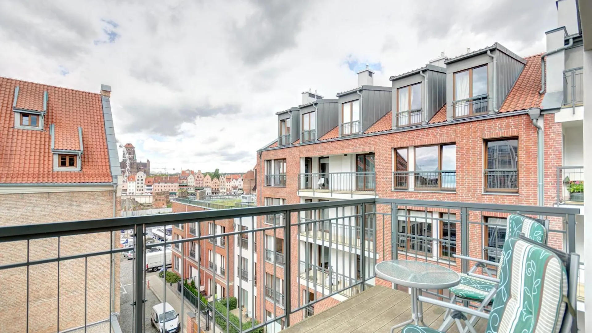 Dom & House - Apartments Old Town Szafarnia 格但斯克